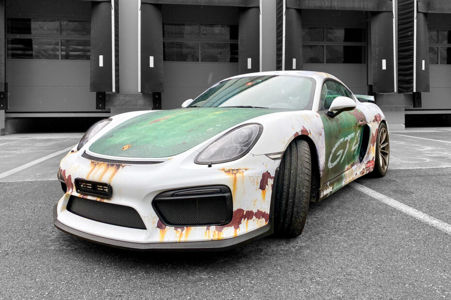 porsche gt4 car wrapping